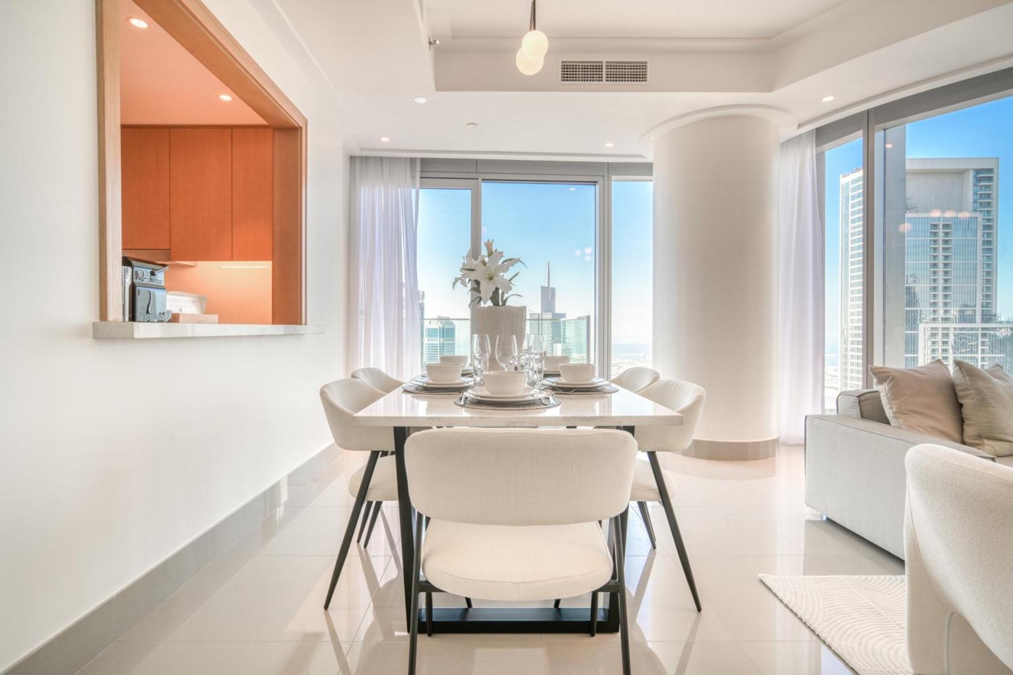 Apartment Downtown Luxury - Stunning Burj Khalifa & Sea View - 5 Minutes Walk To Mall