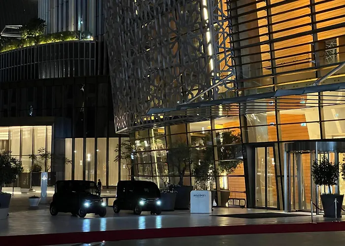 Downtown Luxury - Stunning Burj Khalifa & Sea View - 5 Minutes Walk To Dubai Mall
