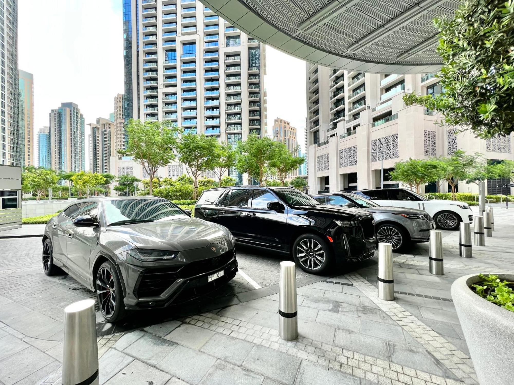 Apartment Downtown Luxury - Stunning Burj Khalifa & Sea View - 5 Minutes Walk To Mall