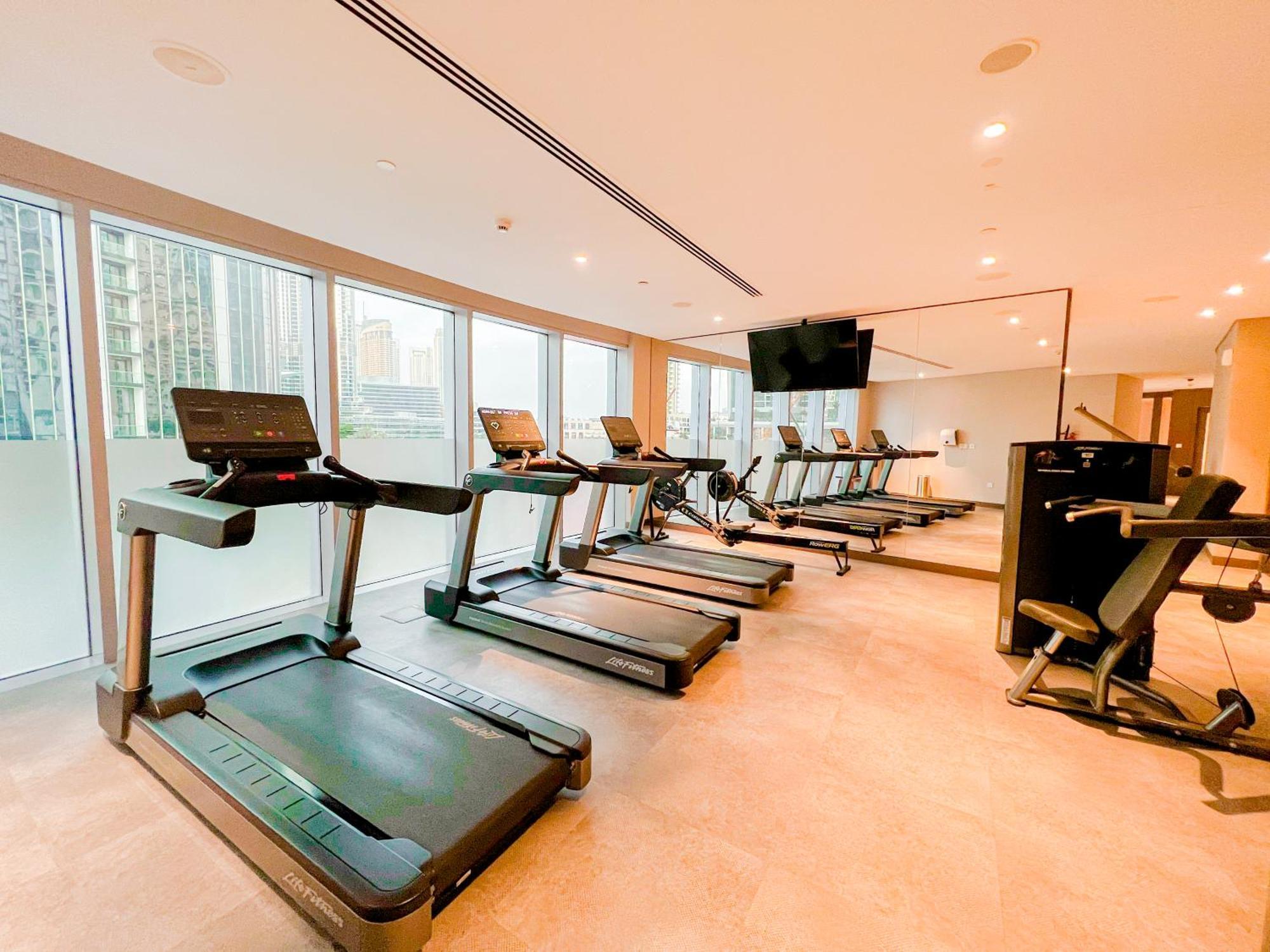 Apartment Downtown Luxury - Stunning Burj Khalifa & Sea View - 5 Minutes Walk To Mall Dubai