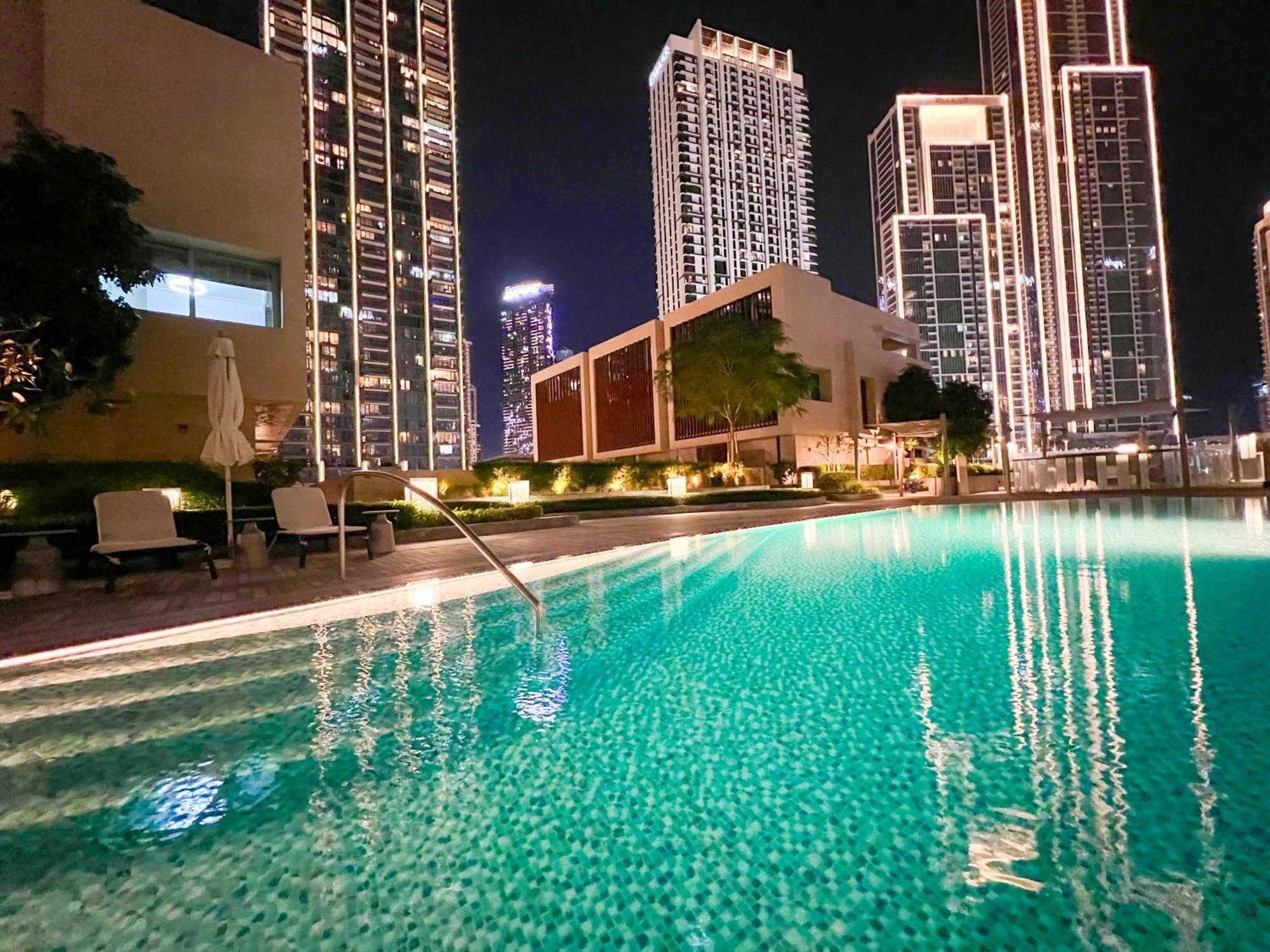 Downtown Luxury - Stunning Burj Khalifa & Sea View - 5 Minutes Walk To Mall Apartment Dubai
