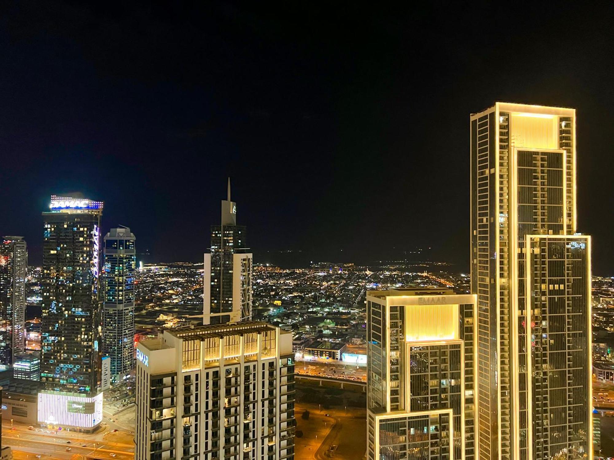 Apartment Downtown Luxury - Stunning Burj Khalifa & Sea View - 5 Minutes Walk To Mall