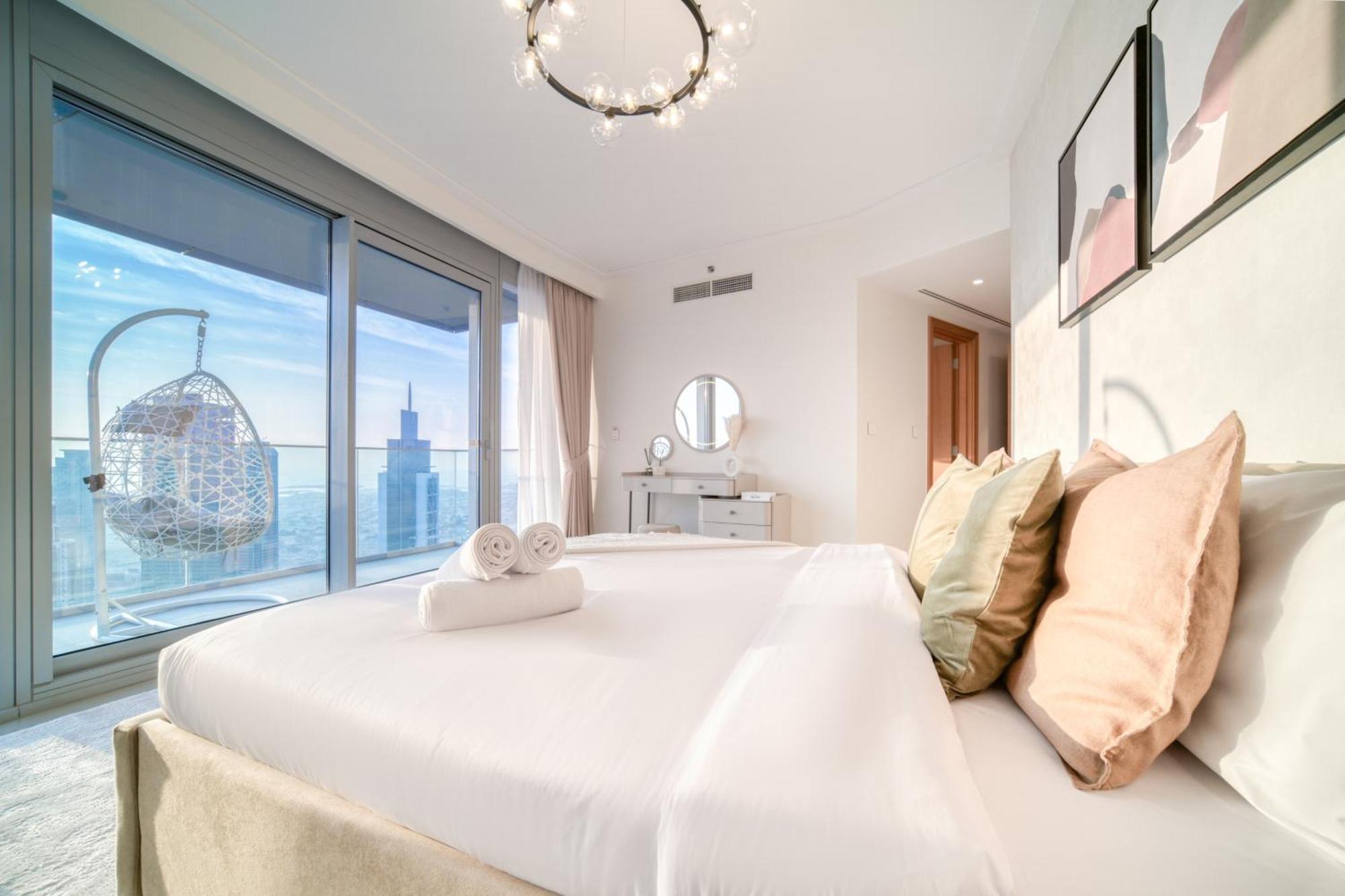 Apartment Downtown Luxury - Stunning Burj Khalifa & Sea View - 5 Minutes Walk To Mall *