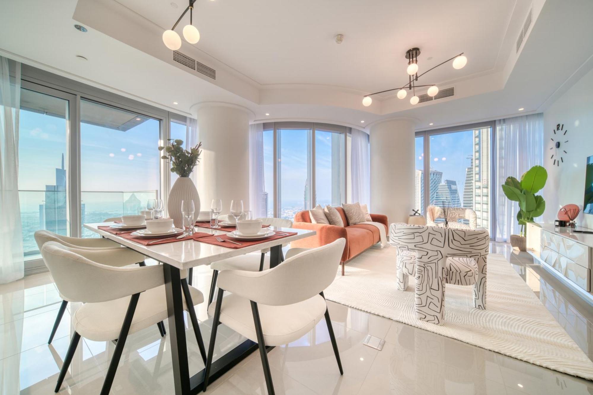 Downtown Luxury - Stunning Burj Khalifa & Sea View - 5 Minutes Walk To Mall Apartment *