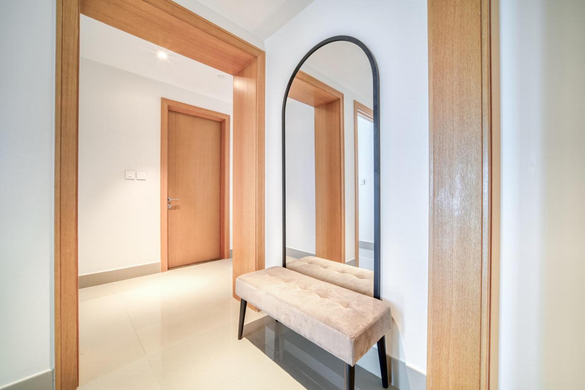Apartment Downtown Luxury - Stunning Burj Khalifa & Sea View - 5 Minutes Walk To Mall