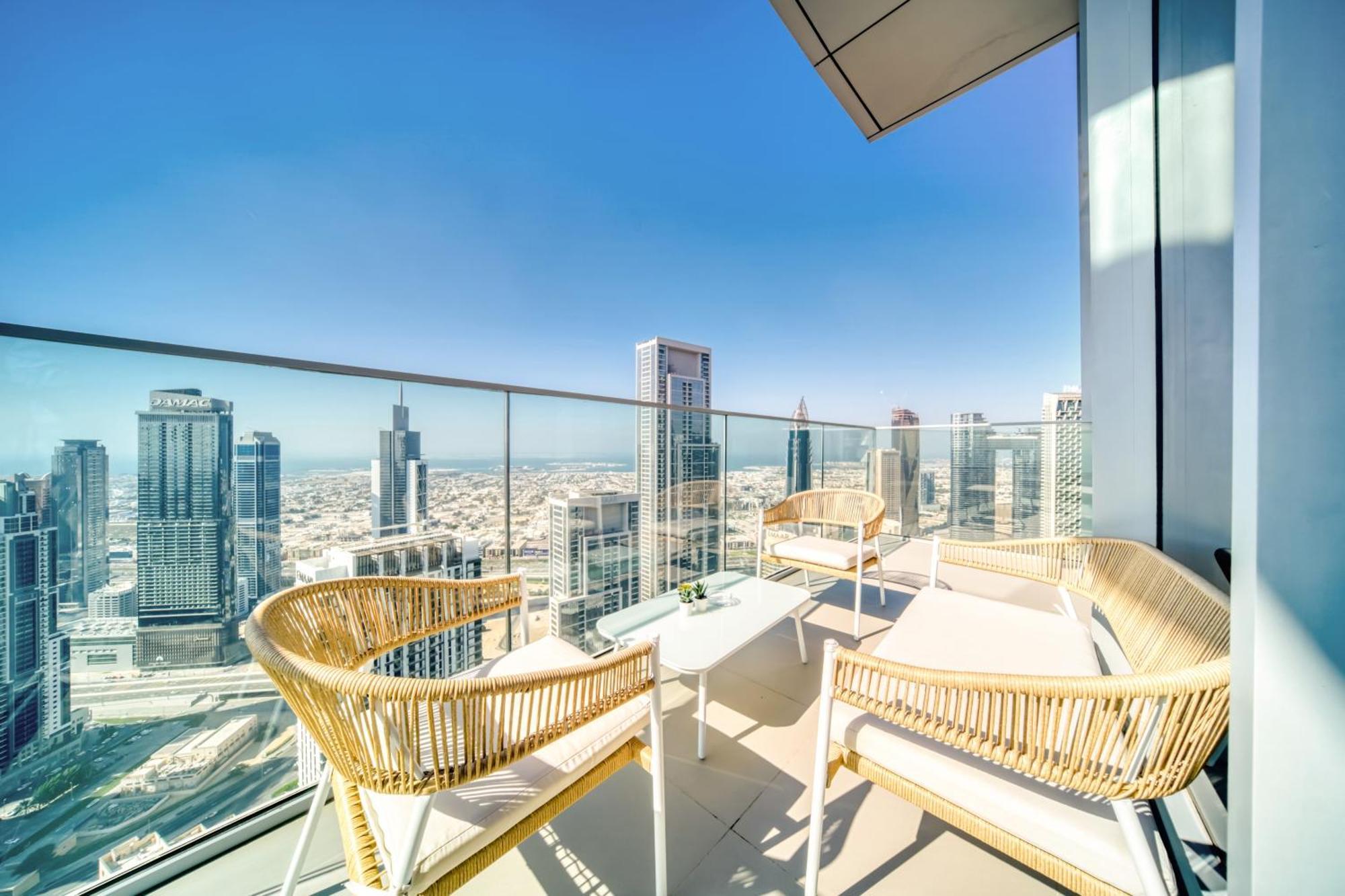Apartment Downtown Luxury - Stunning Burj Khalifa & Sea View - 5 Minutes Walk To Mall *