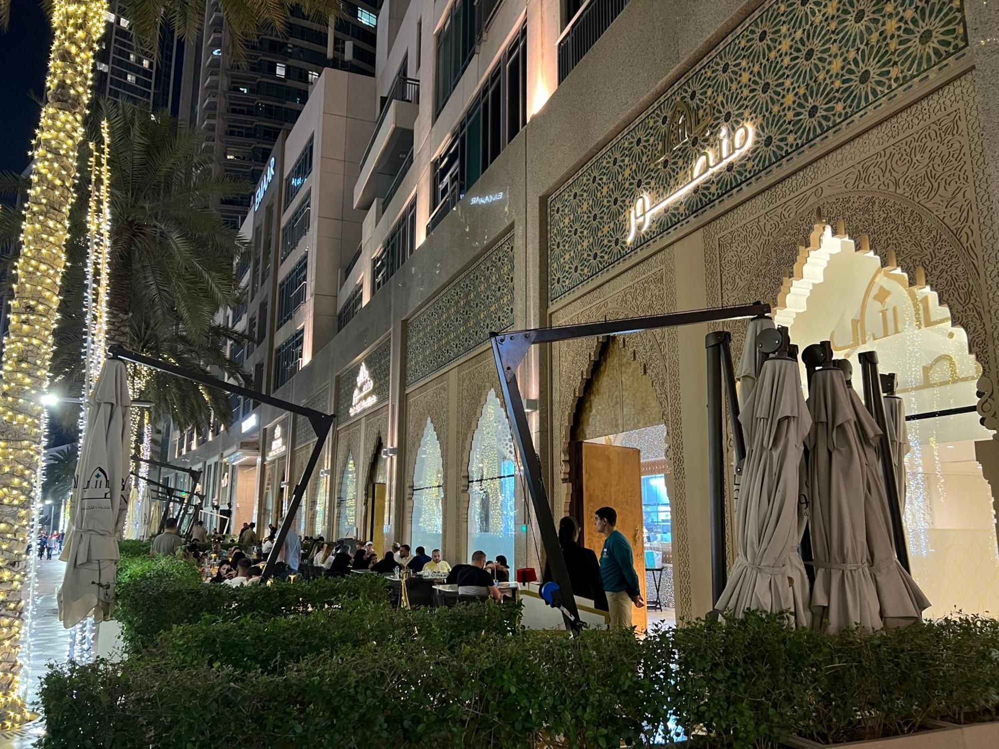 Downtown Luxury - Stunning Burj Khalifa & Sea View - 5 Minutes Walk To Mall Apartment Dubai